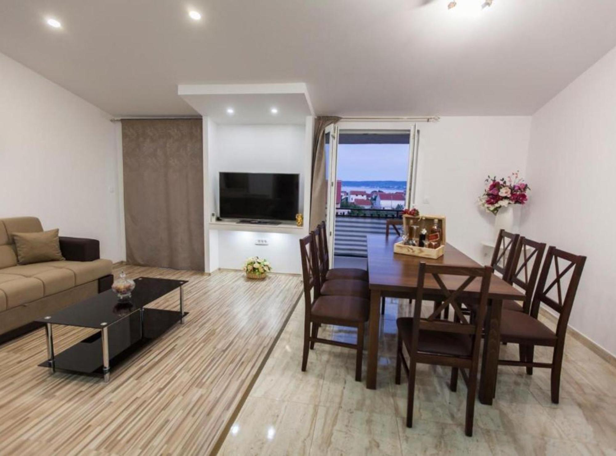 Apartment Dalmatia Kaštela Esterno foto