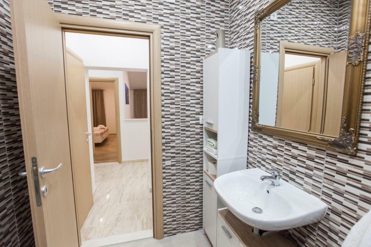 Apartment Dalmatia Kaštela Esterno foto