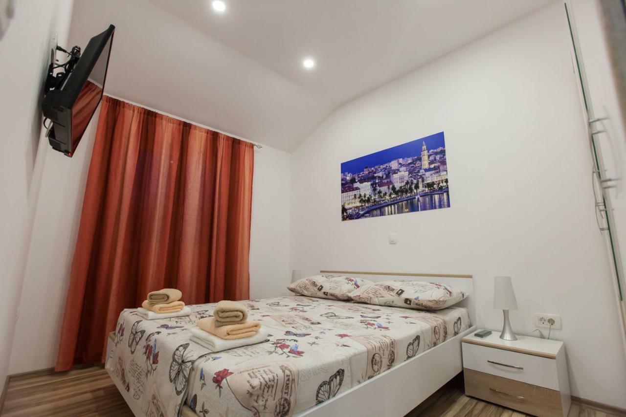 Apartment Dalmatia Kaštela Esterno foto